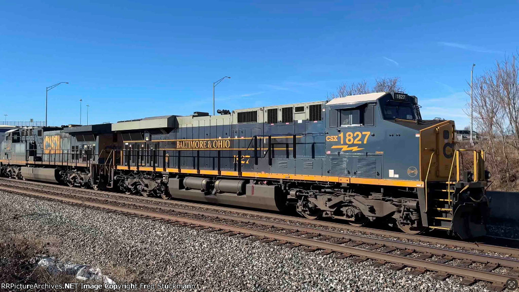 CSX 1827 glides past me after a friendly greeting.